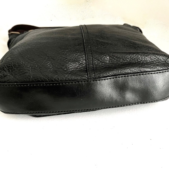 🔥🔥 Tommy Hilfiger Black Genuine Leather Handbag Cross Body Style - Picture 5 of 16